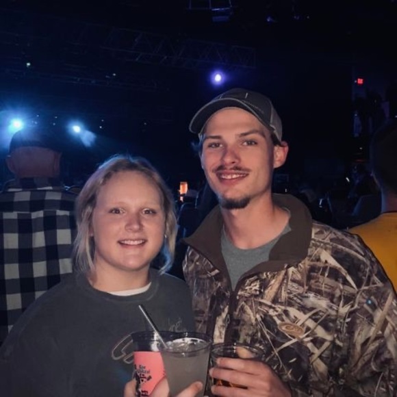 Meet your Posher, Emma - Picture 1 of 1